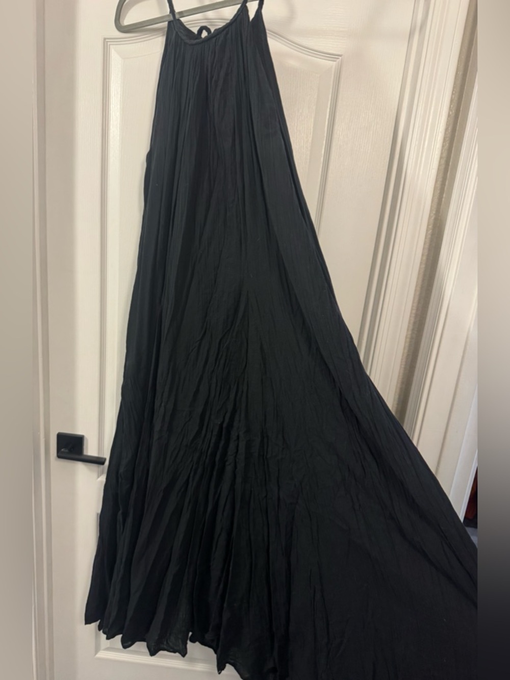 Elan Maxi Dress with Pockets - Black - Picture 12 of 13